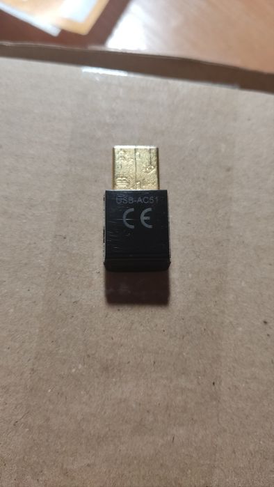 Адаптер Asus USB-AC51 AC600 USB2.0 802.11ac 2.4 ГГц/5 ГГц LED