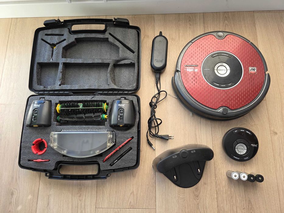 iRobot Roomba 625 robot sprzątający z zestawem, nowa bateria