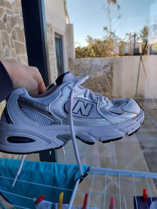 Sapatilhas NB tamanho 38.