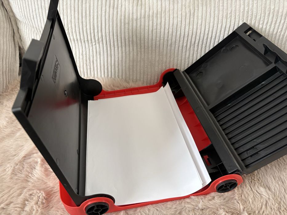 Etui skrzynka na kartki do rysowania