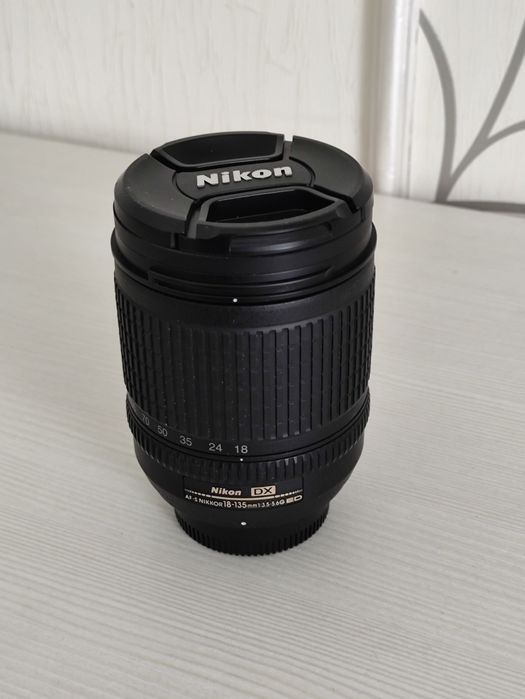 Nikon AF-S Nikkor 18-135mm 1:3.5-5.6G ED DX SWM IF Aspherical Ø67