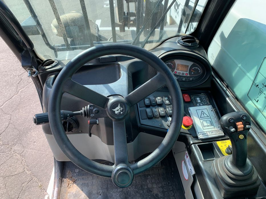 Телескопічний навантажувач BOBCAT T36120SL