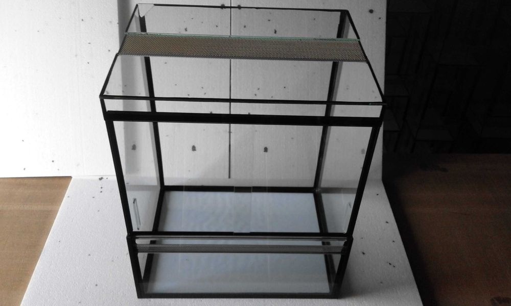 Terrarium 60x40x40 na gekona lamparciego lub węża. Producent.
