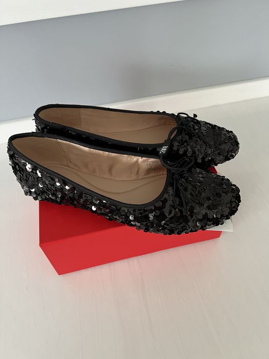 Нові балетки Zara