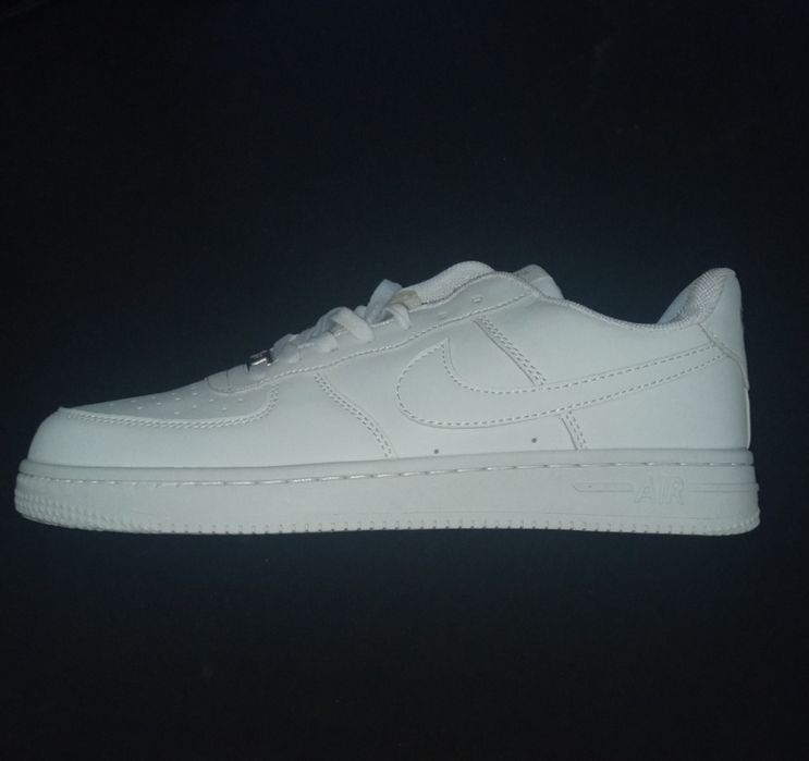 Nike Air Force 1 білі 43 розмір