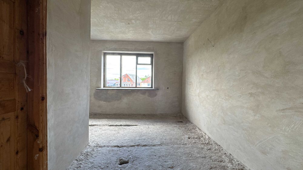 Продаж Будинок для двох сімей у Нових Санжарах — 345 м², 15 соток, міцний фундамент КОД №21190