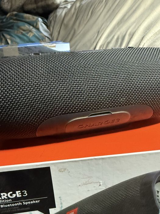 Glosnik jbl charge 3