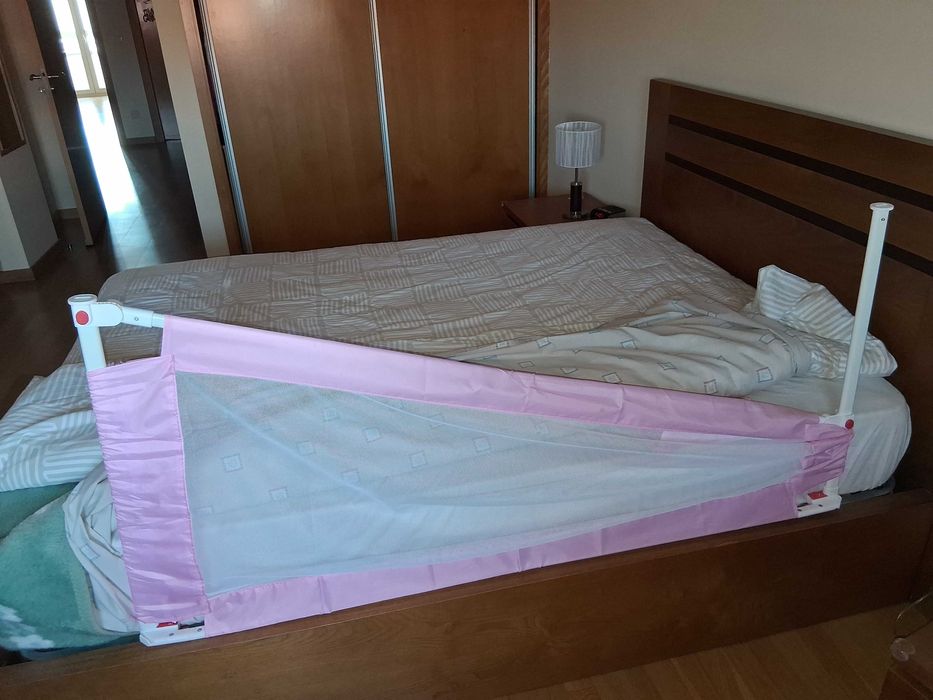 Grade para cama de criança