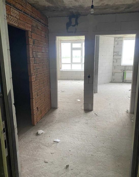 ВЕЛИКА 1к в зданому будинку!  Виставка!  61м2