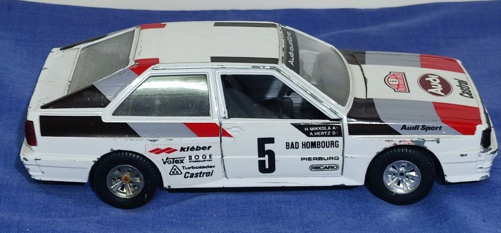 Lancia Quattro. Escala: 1/24