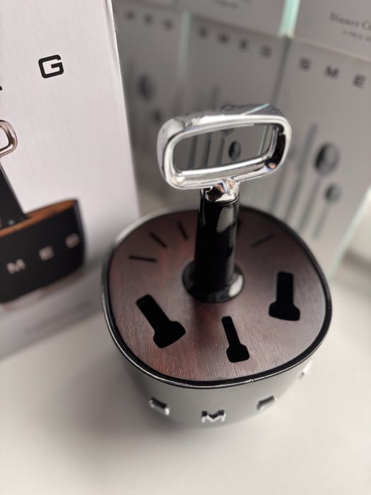 Органайзер пвд столові прибори SMEG чорний на 6 персон