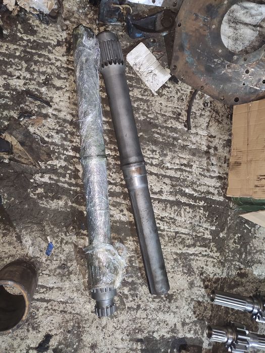 Качан цылиндричка большая мала новое бу вал стакан полуось рукав МТЗ