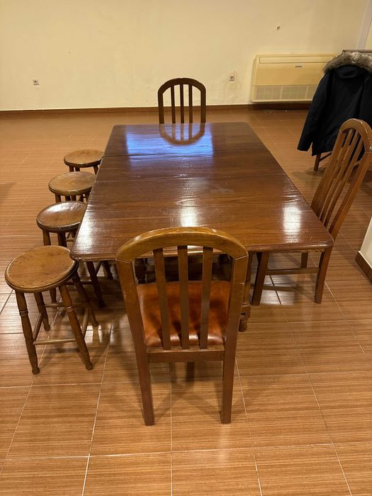 Conjunto Mesa, Cadeiras e Bancos