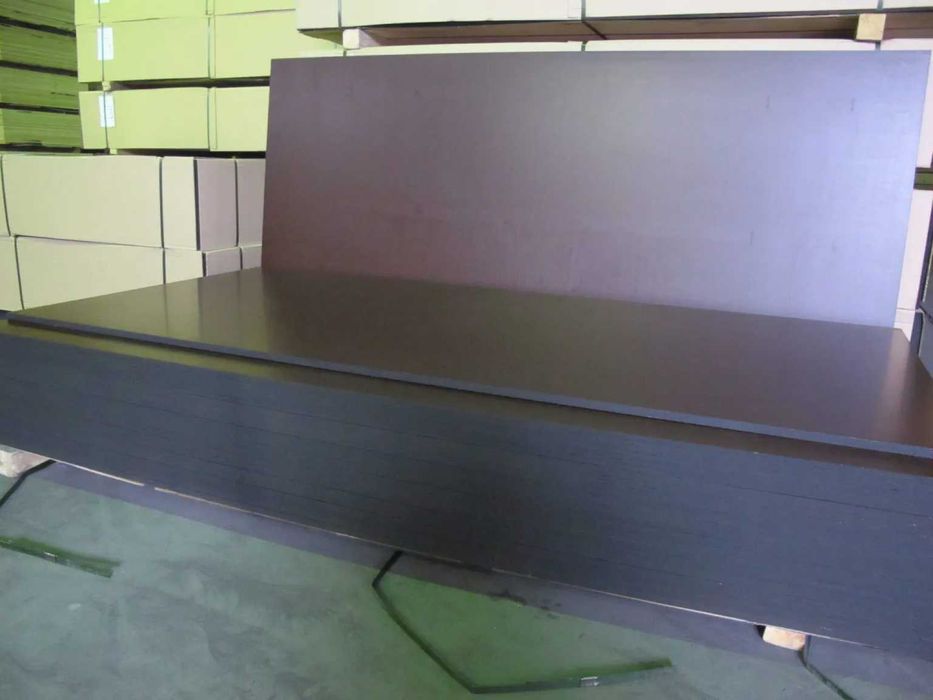 Ламинована вологостійка фанера – для опалубки