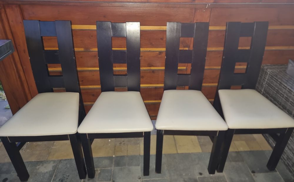 Komplet 4 krzesel bukowych skandynawskich