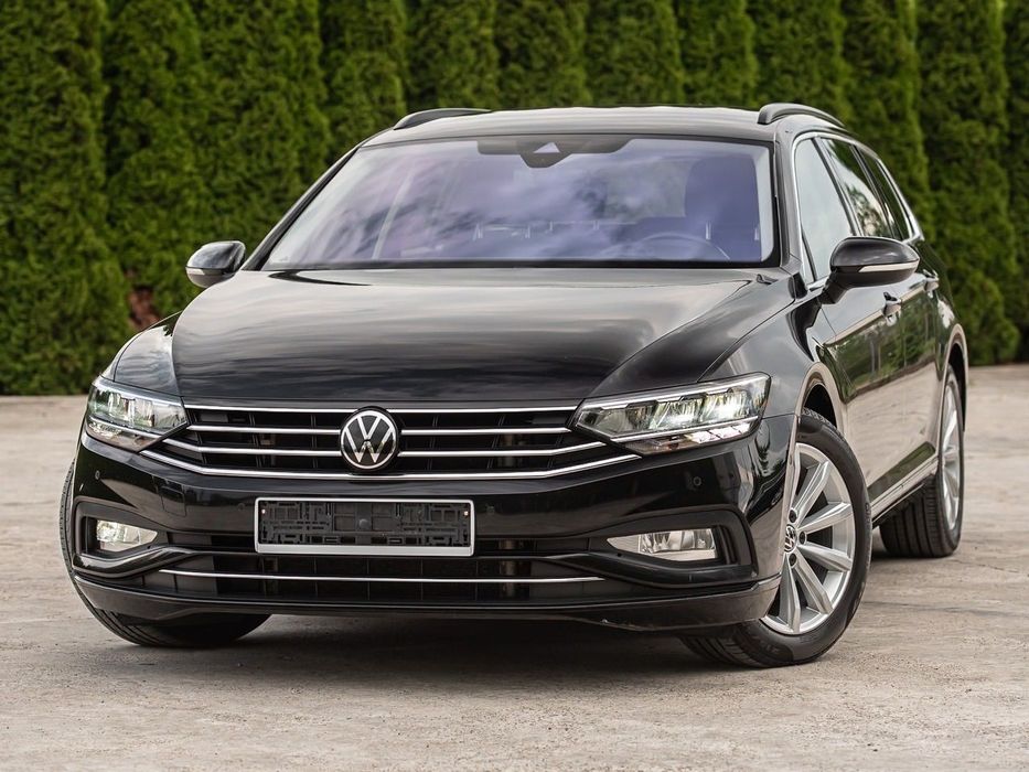 Volkswagen Passat 2.0tdi 200km Navi Lift Full LED Oryginał drugi komplet kół