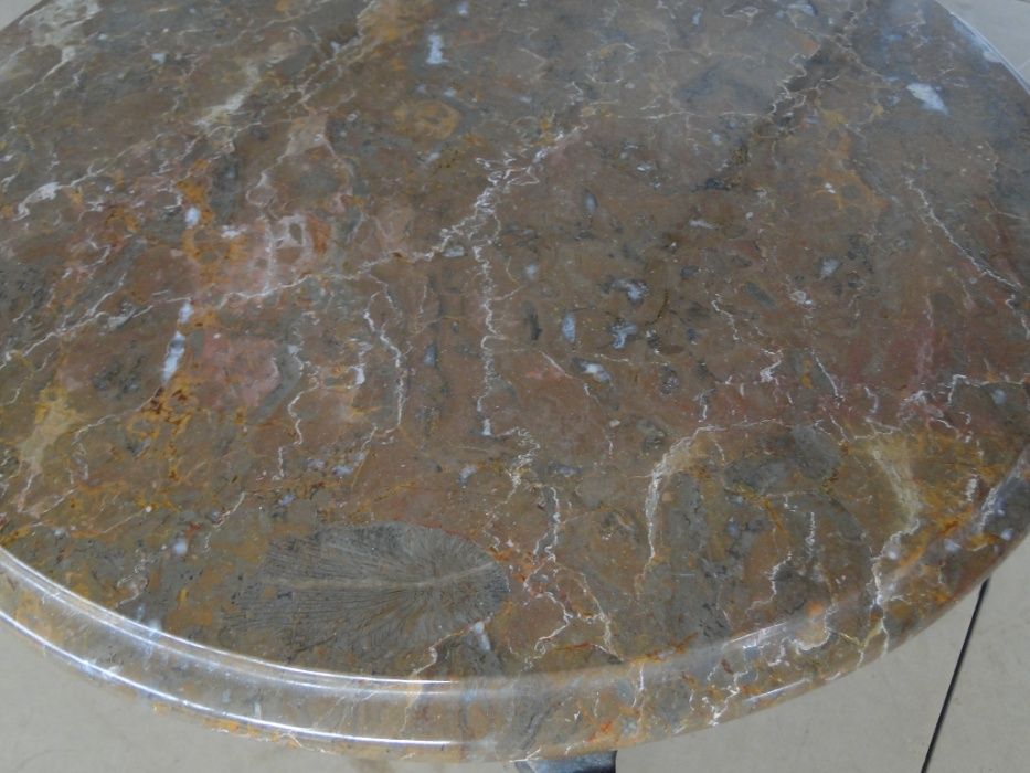 Mesa de centro em latão com tampo em pedra - óptimo estado