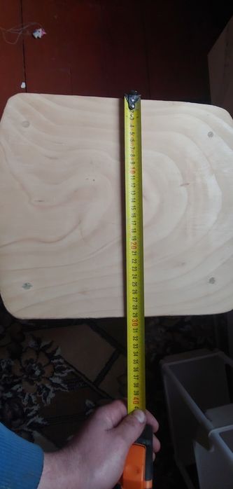 Стілець табуретка