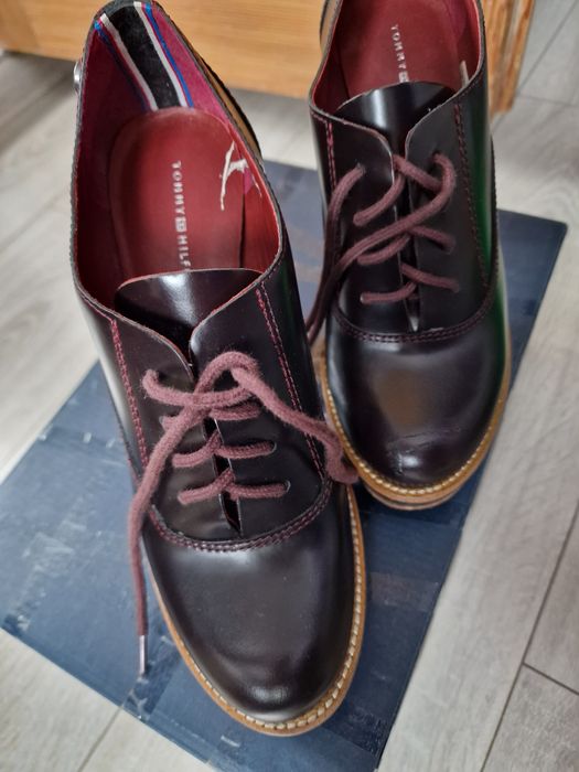 Buty Tommy Hilfigher 38 botki