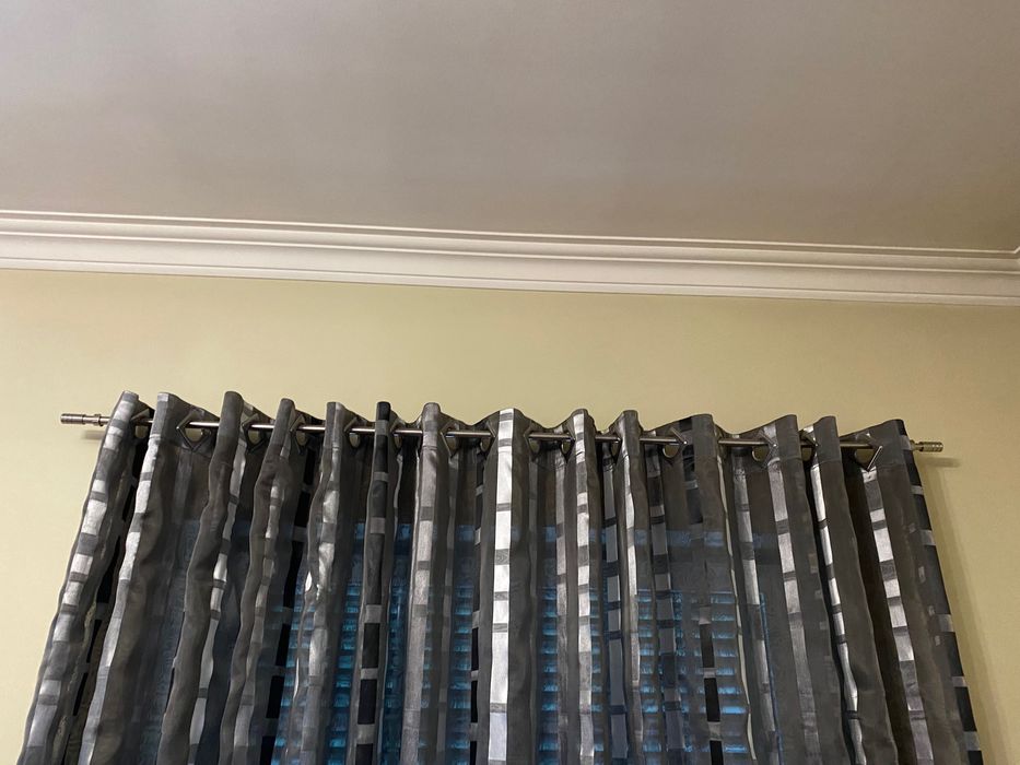 Cortina + varão como novo