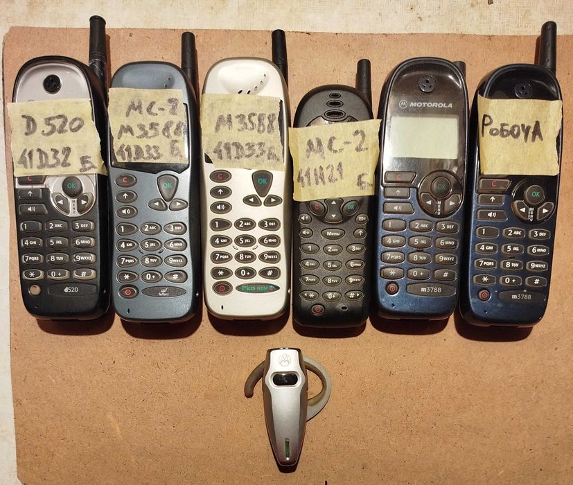 12.12.25 Лот мобільних кнопочних телефонів. Вживані.