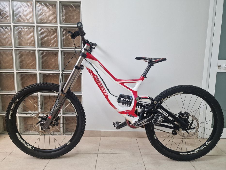 Bicicleta Specialized Demo 8  **OPORTUNIDADE**