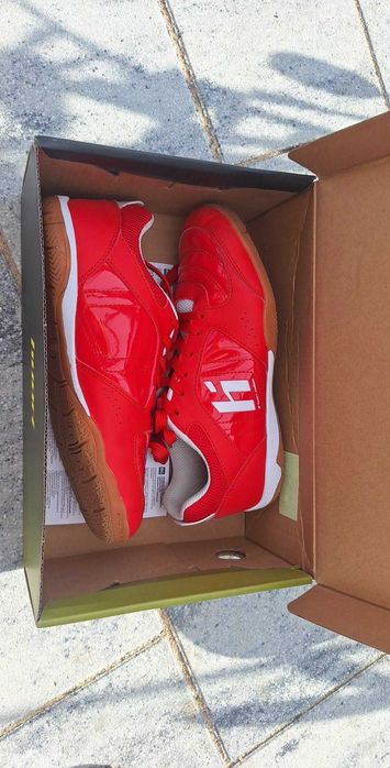 Halówki Buty pilkarskie  r. 36