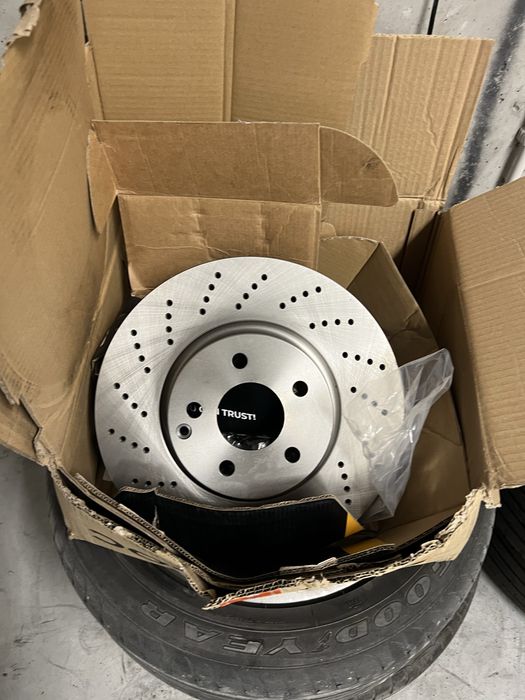 Discosc e calcos mercedrs