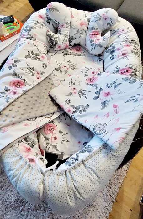 Kokon zestaw, motylek, poduszka,  kocyk/kołderka, materacyk