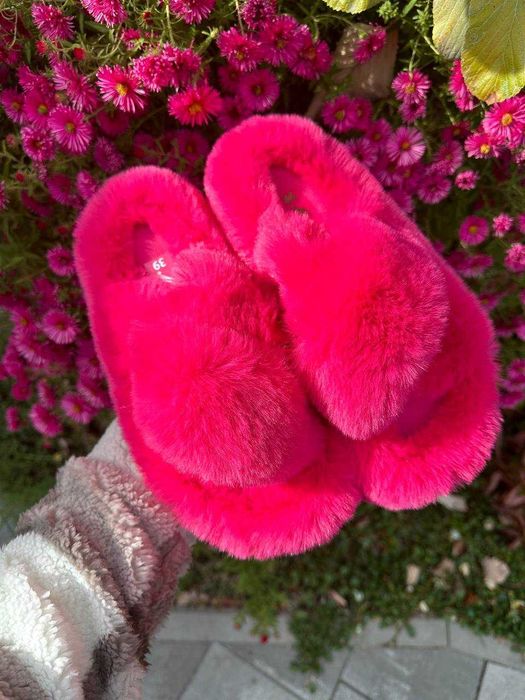 Тапочки меховые пушистые мягкие домашние уличные тапки Motivo женские