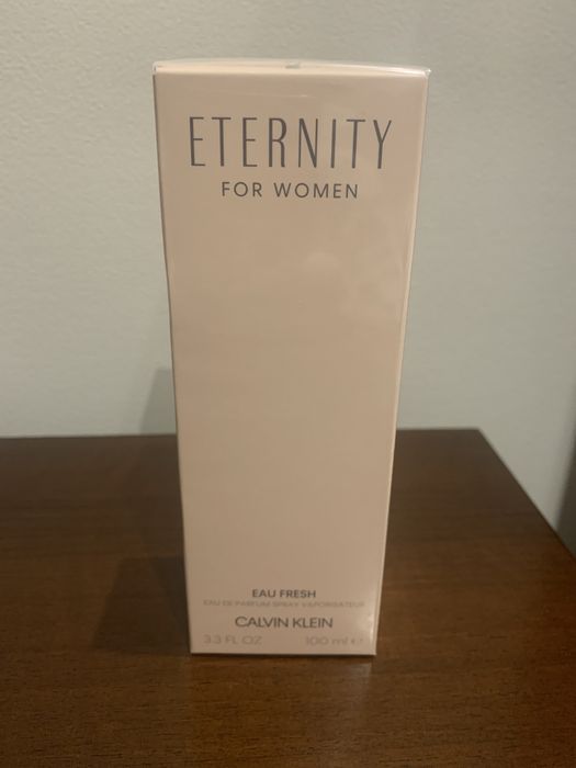 Продам парфюмированную воду Саlvin Klein