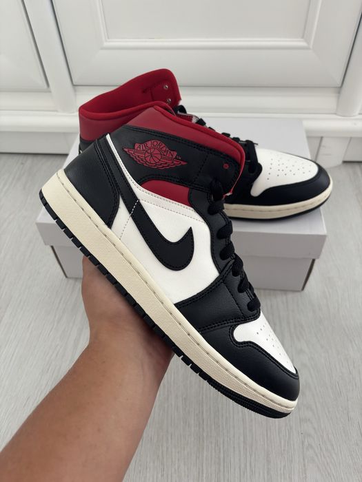 Nike Air Jordan 1 Mid Gym Red Panda 43 sneakers streetwear