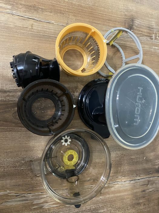 Wyciskarka HUROM ,wolnobtotowa