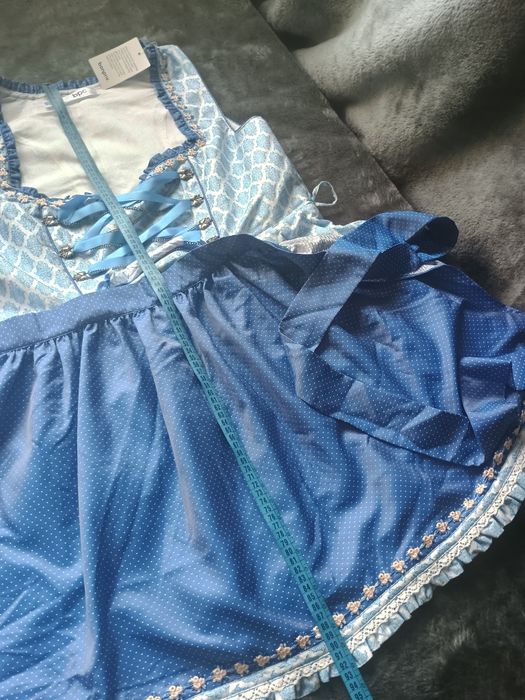 Sukienka bawarska Dirndl tradycyjny strój ludowy