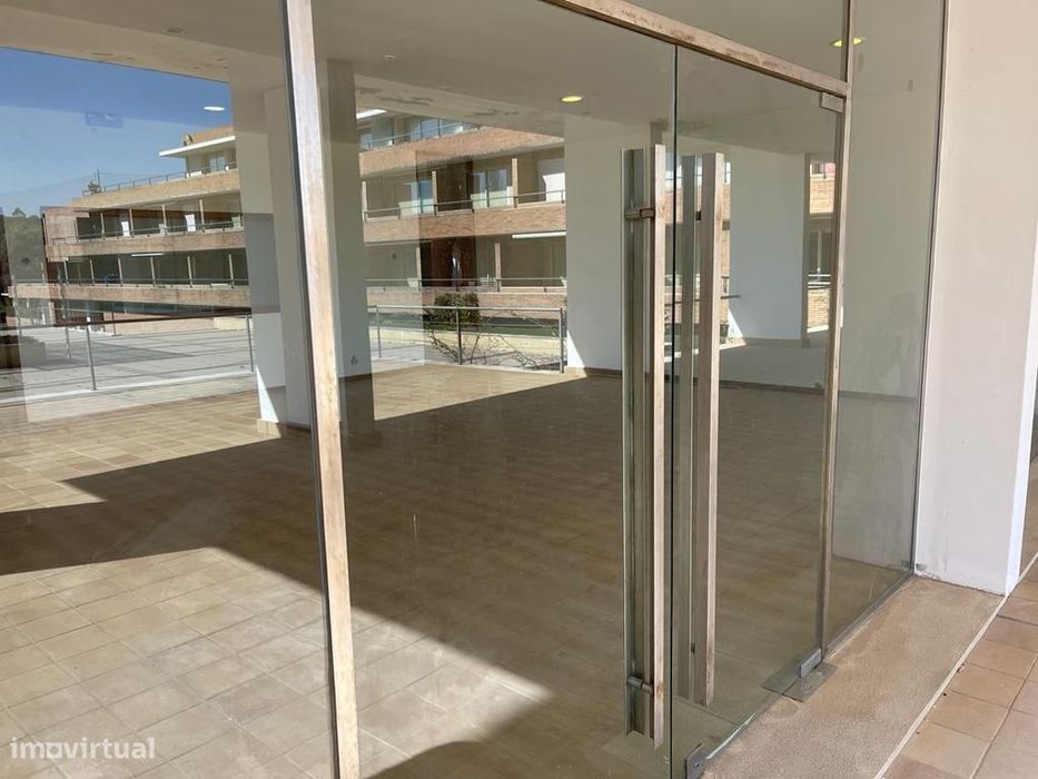 Quinta da Barca - Escritório com 250 m2