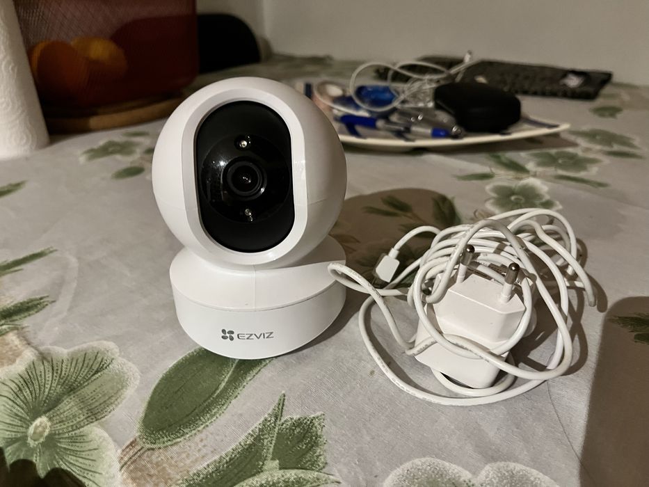 Camera de segurança inteligente Ezviz TY1
