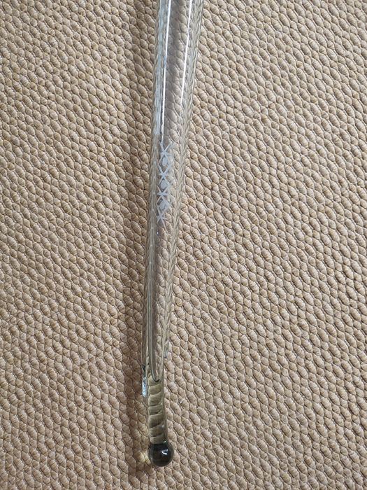 Garrafa em forma de espada