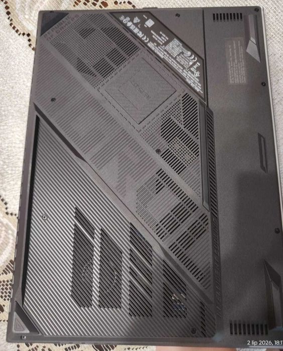 Laptop Asus rog strix g16 rtx 4070