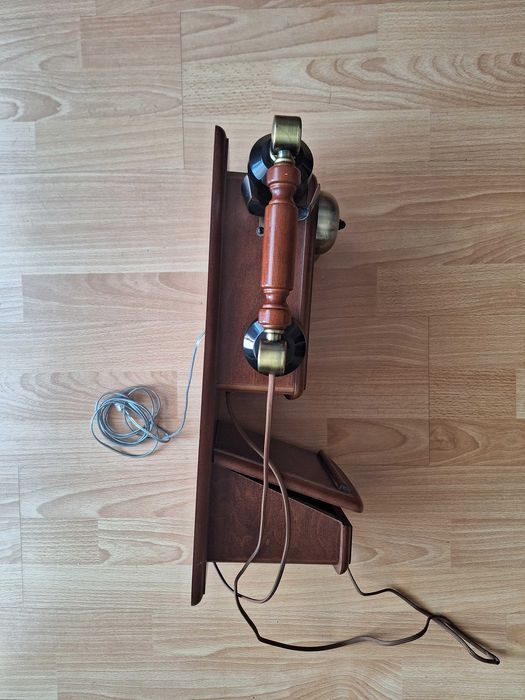 Telefon stacjonarny wiszący MAXCOM KXT 1920 retro