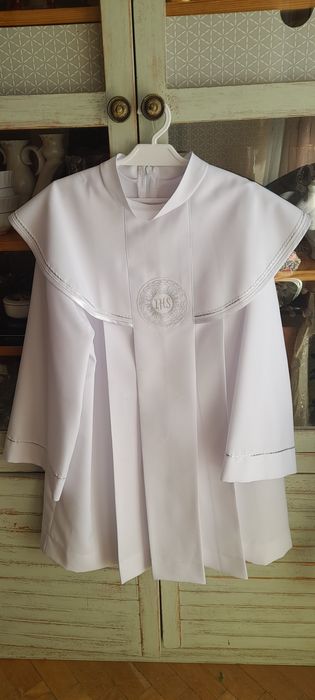 Komże wzrost 140-144 i  druga 152