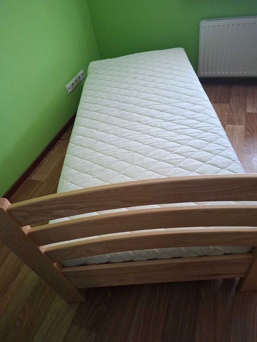 Ліжко з масиву ясеня з матрацом, Розмір 90×200.