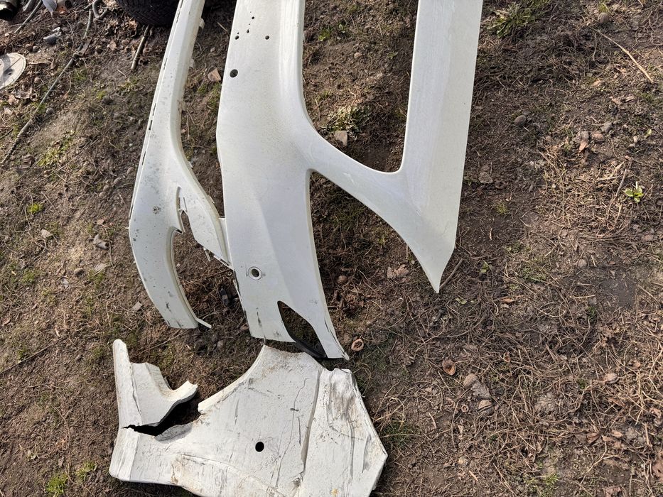 Бампер ,крило w242,w246 Мерседес