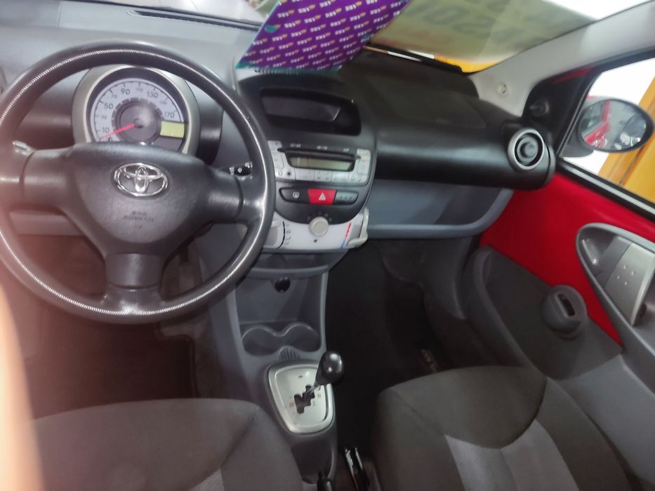 Toyota Aygo CAIXA AUTOMÁTICA