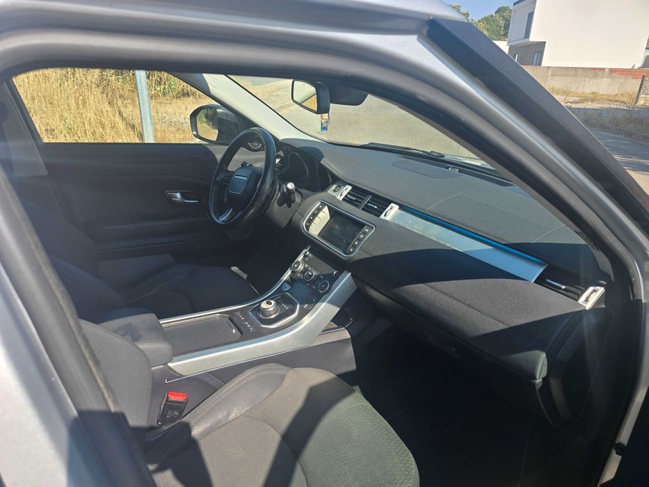 Range Rover Evoque 2.0 TD4 4x4 (2017) – Full Extras