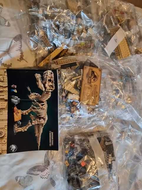 Construção Jurassic Park: Esqueleto T-Rex (Edição Colecionador)