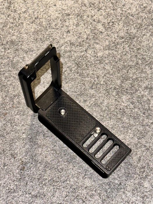 Universal L bracket Rollei