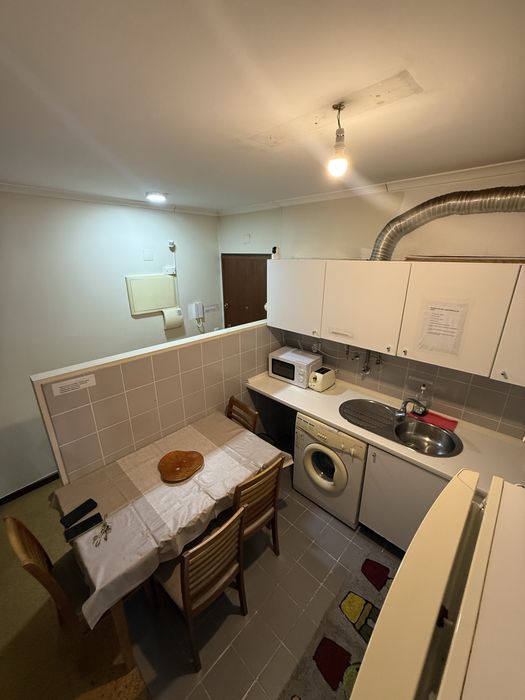 Quarto aconchegante casal c/s filho em zona calma em Penha de França