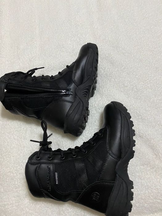 Botas táticas preta