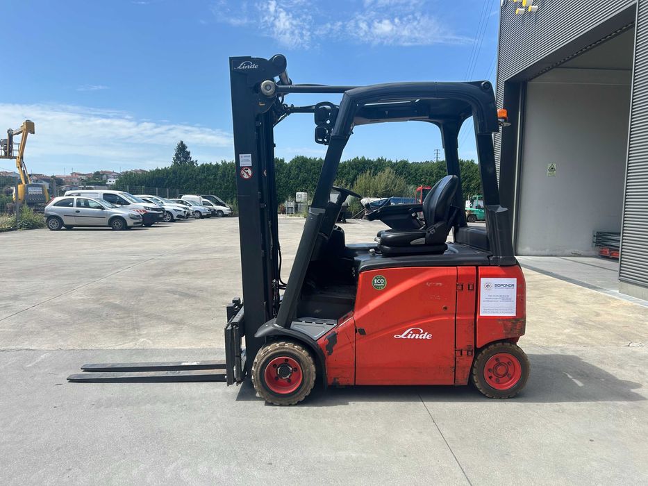Empilhador Linde 2000 Kgs Elétrico