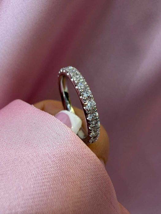 Obrączka Eternity z diamentami naturalnymi 1.50 CT